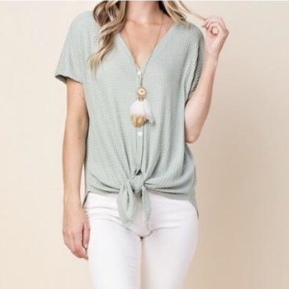 BOUTIQUE INVENTORY CLEAR OUT: Tie front top - Picture 2 of 2